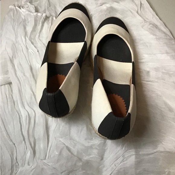 J Crew - Picture 2 of 3